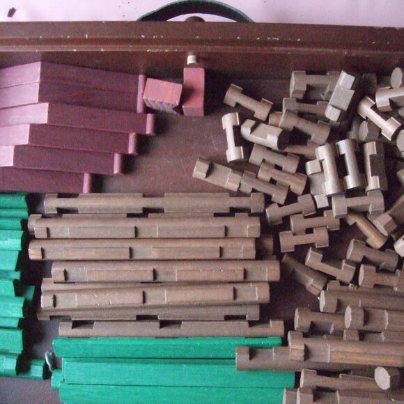 1920s Original Lincoln Logs in Wood Case Complete Set - Picture 5 of 5